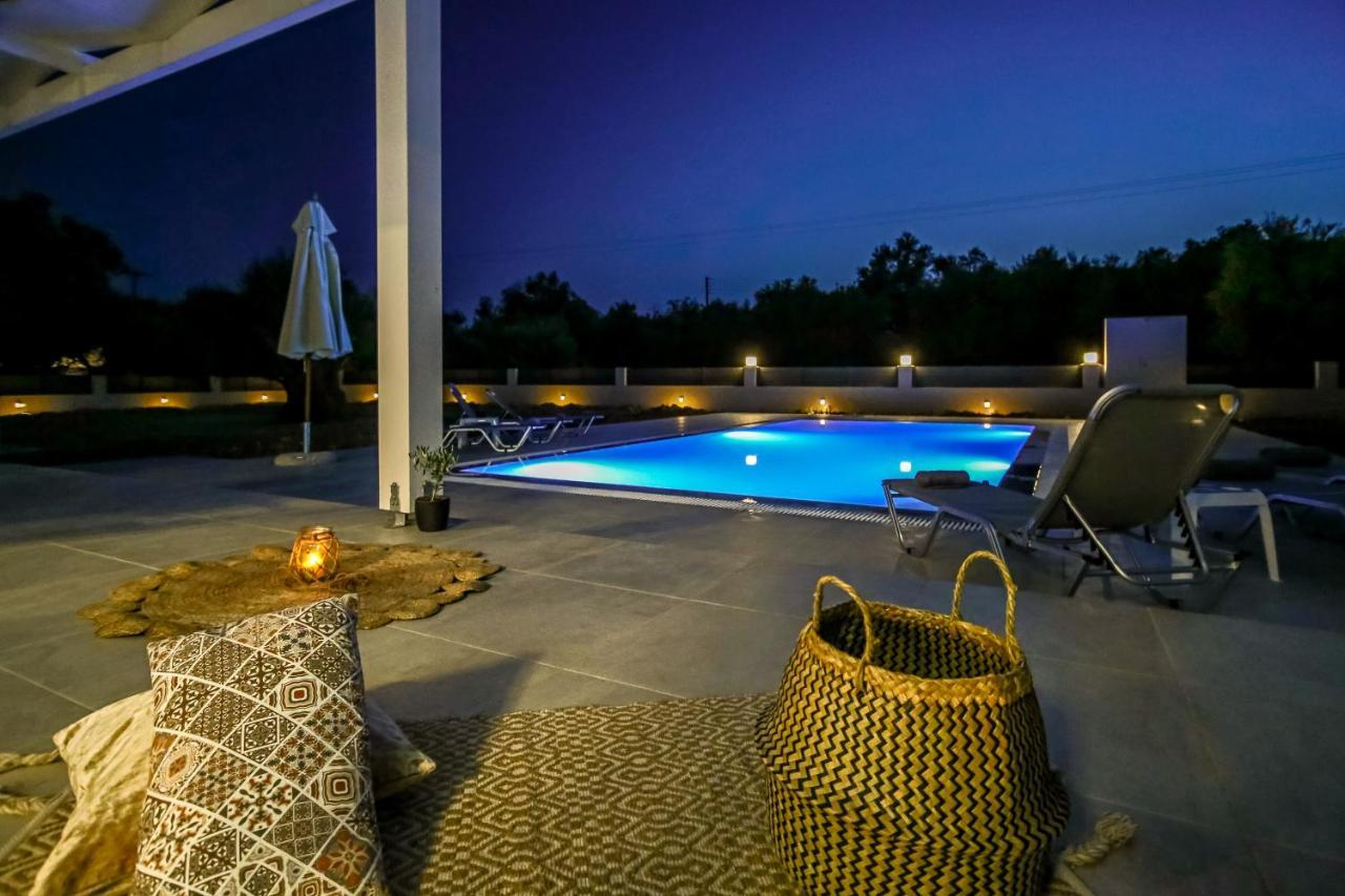 Villa Boviana With Private Swimming Pool Agios Sostis  Exterior foto